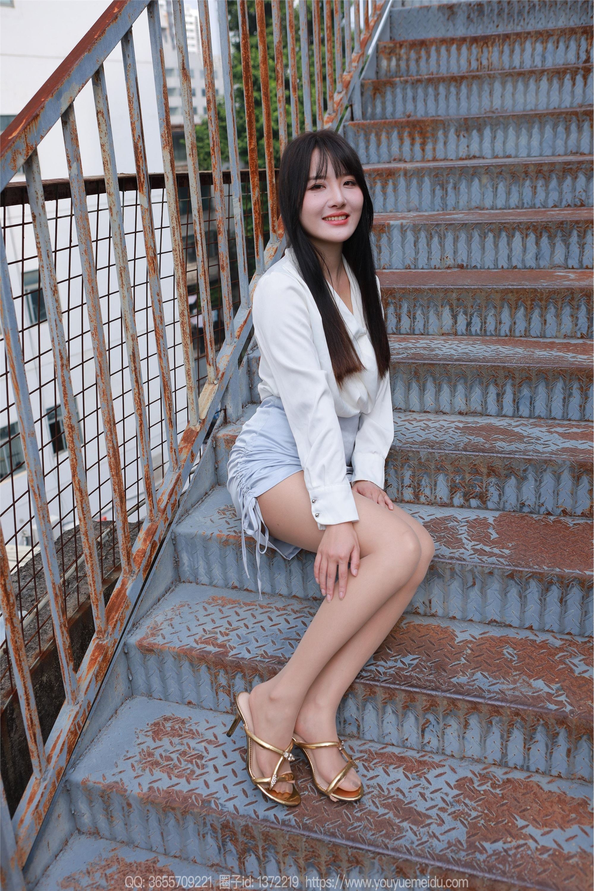 IESS异思趣向  2024.11.08 丝享家 1893 婉萍《蓝色短裙（上）》